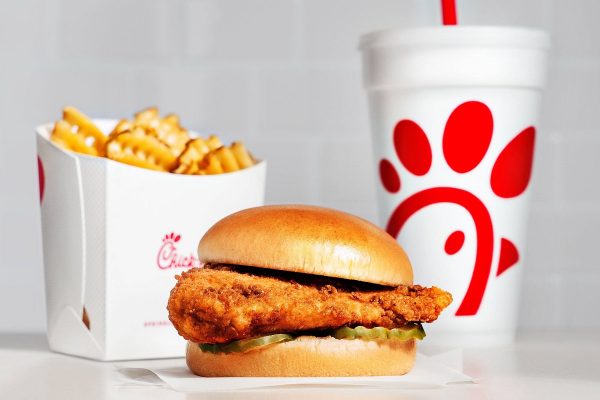 what time does chick-fil-a stop serving breakfast